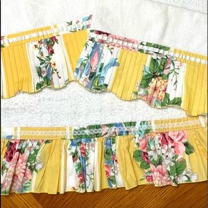 1978 Avanti Decor-Trimmed Towel Set